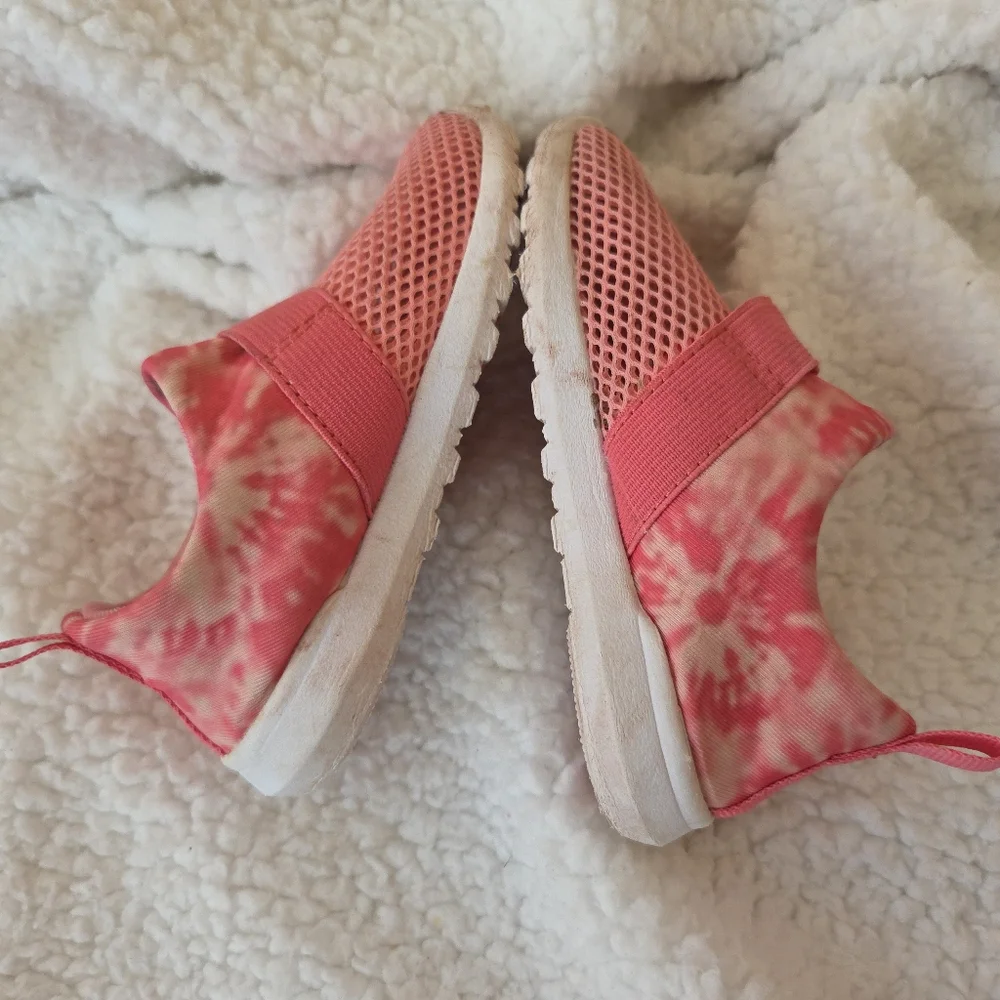 7t Cat And Jack Water Shoes